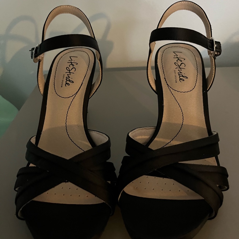 Life Stride Satin Black heels